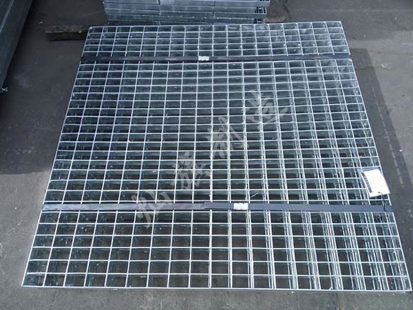 電鍍鋅鋼格板圖片1